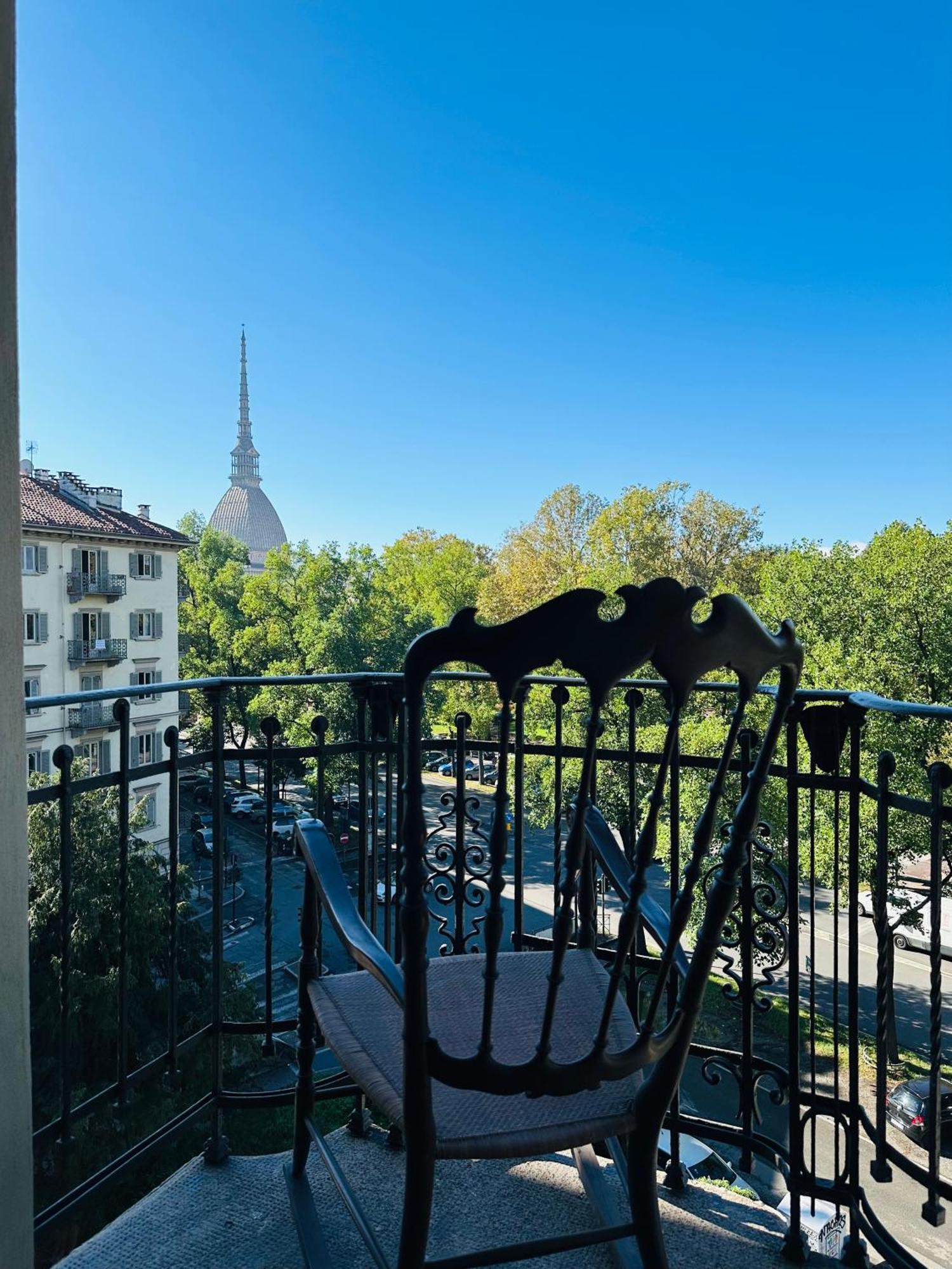 Апартаменти Liberty House Турин Екстер'єр фото